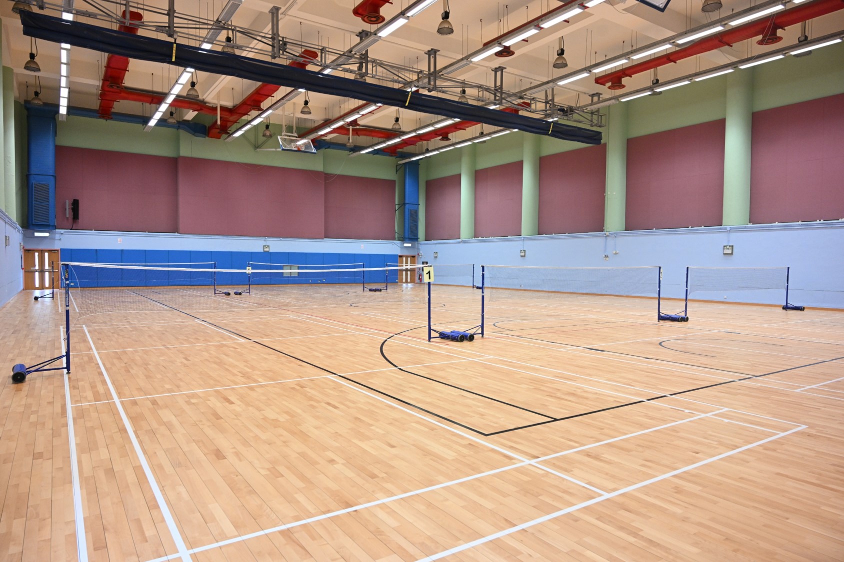 Badminton court 01