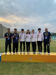 公開組: 田徑隊奪得跨欄項目的男子110米銀牌(廖曉朗)及女子100米銅牌(白凱文)